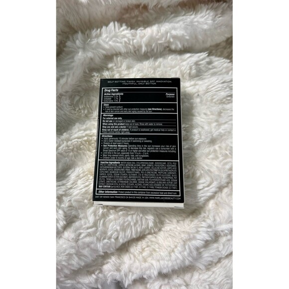 MARC JACOBS SHAMELESS YOUTHFUL-LOOK 24H FOUNDATION TAN Y400 1.08 OZ BOXED - Picture 3 of 4